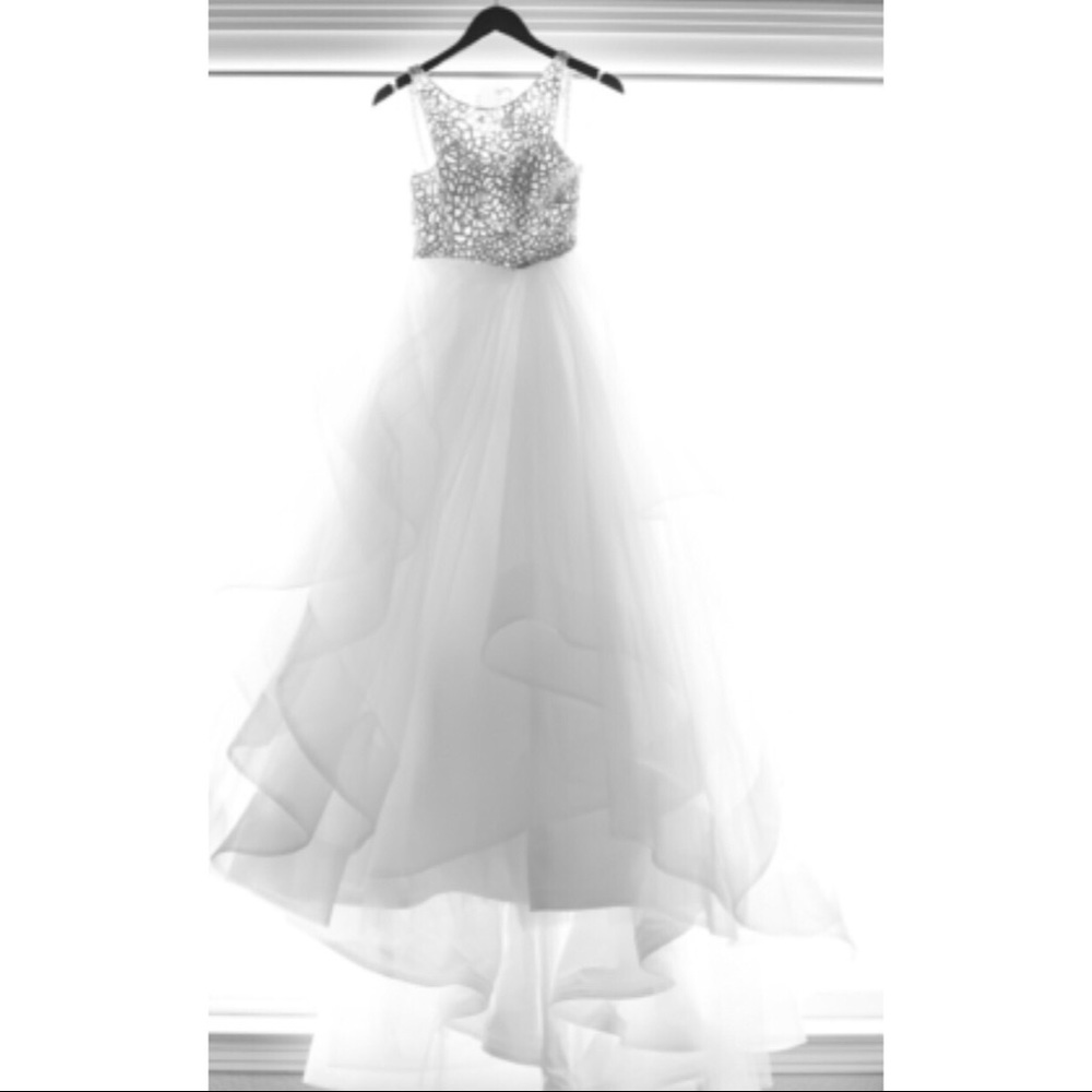 Hayley Paige Dori Wedding Dress